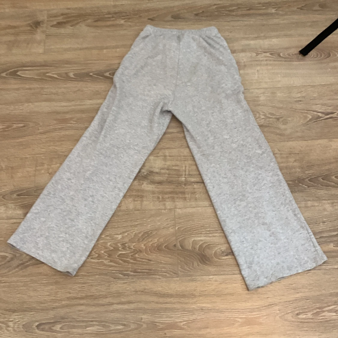 Gråa mjukis byxor - 90