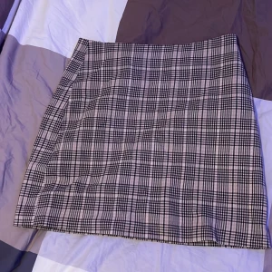 Mini skirt - Aldrig använd, skönt material inget slitage