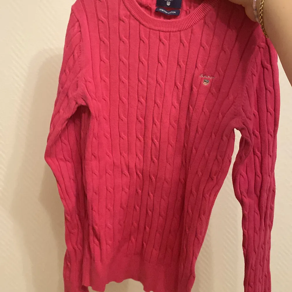 En rosa gant tröja, i storlek xs funkar s oxå. Tröjor & Koftor.