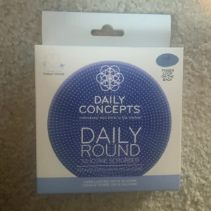 ansiktskrubb / sminktvätt - används för att exfoliera ansiktet, kroppen och/eller att tvätta sminkborstar  inte öppnad!