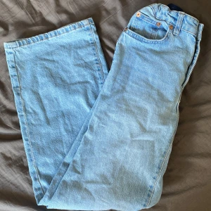 Lågmidjade jeans - Som nya strl xs från lager 157
