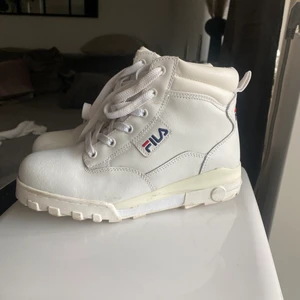 Fila skor  - Använda fåtal gånger. Som nya 