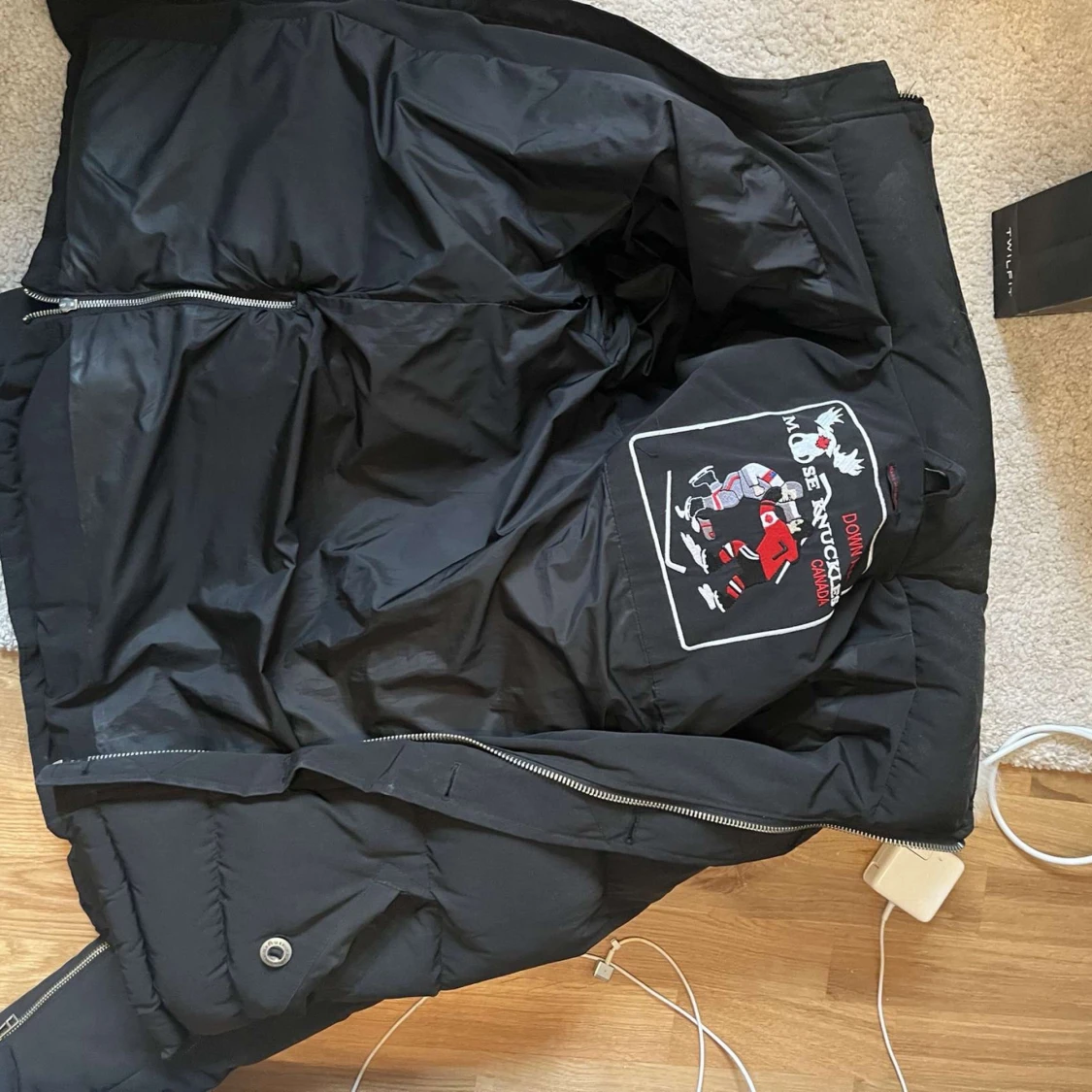 Moose knuckles  - 90