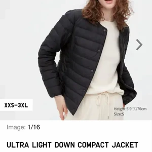 Höst jacka - Jätte fin höst jacka från uniqlo som tyvärr inte kommer till användning💗 lite använd💗 Köparen står för frakt och budgivning vid flera intresserade💗💗