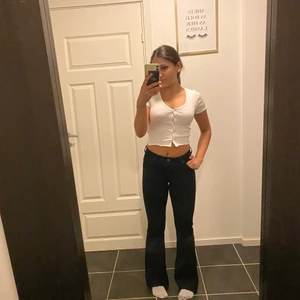 Lee bootcut jeans - Jättefina lee bootcut jeans i storlek 25. Använt kanske 5 gånger 