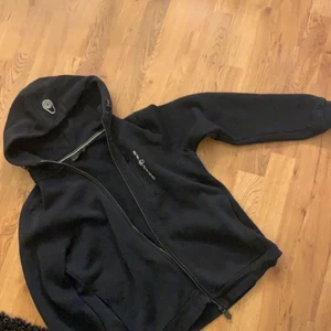 snil racing  - jätte fin äkta snil racing kofta som är i bra skick ❤️ skriv privat för mer information 