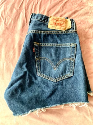 Levis jeans shorts Nya - Helt nya, oanvända jeans shorts 