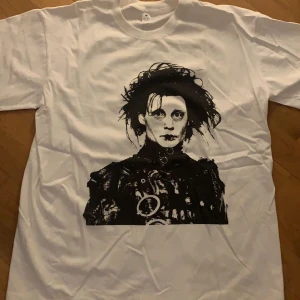 Edward Scissorhand T-Shirt - Size M