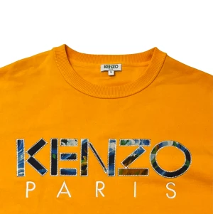 Kenzo Paris Sweatshirt  - Detta är en Classic sweatshirt från Kenzo Paris i storlek Small herr som är i begagnat skick. 