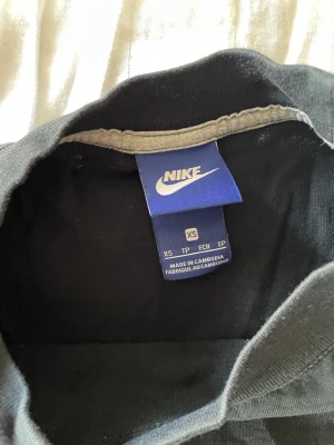 Nike tränings tröja - Kroppad Tränings tröja.