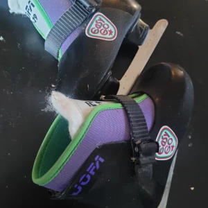 Barnskridskor jofa  - Säljer ett par barnskridskor strl 28-29 jofa.  Använda men i bra skick. 