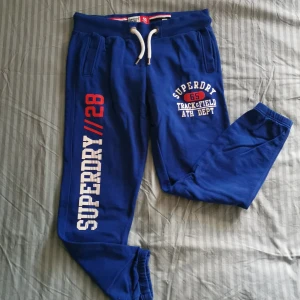 Superdry mjukisbyxor - Som ny