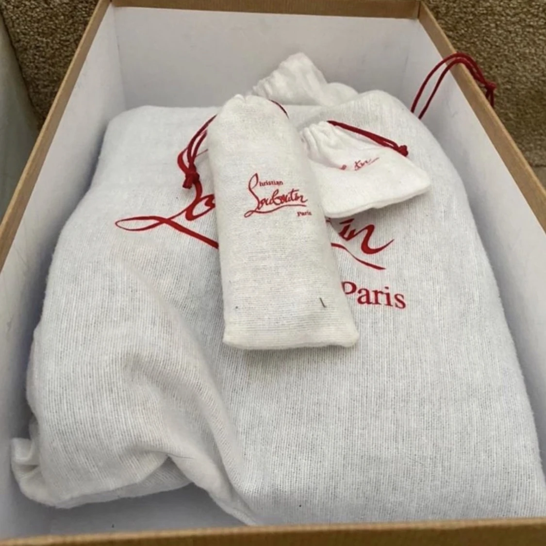 Christian Louboutin - 91