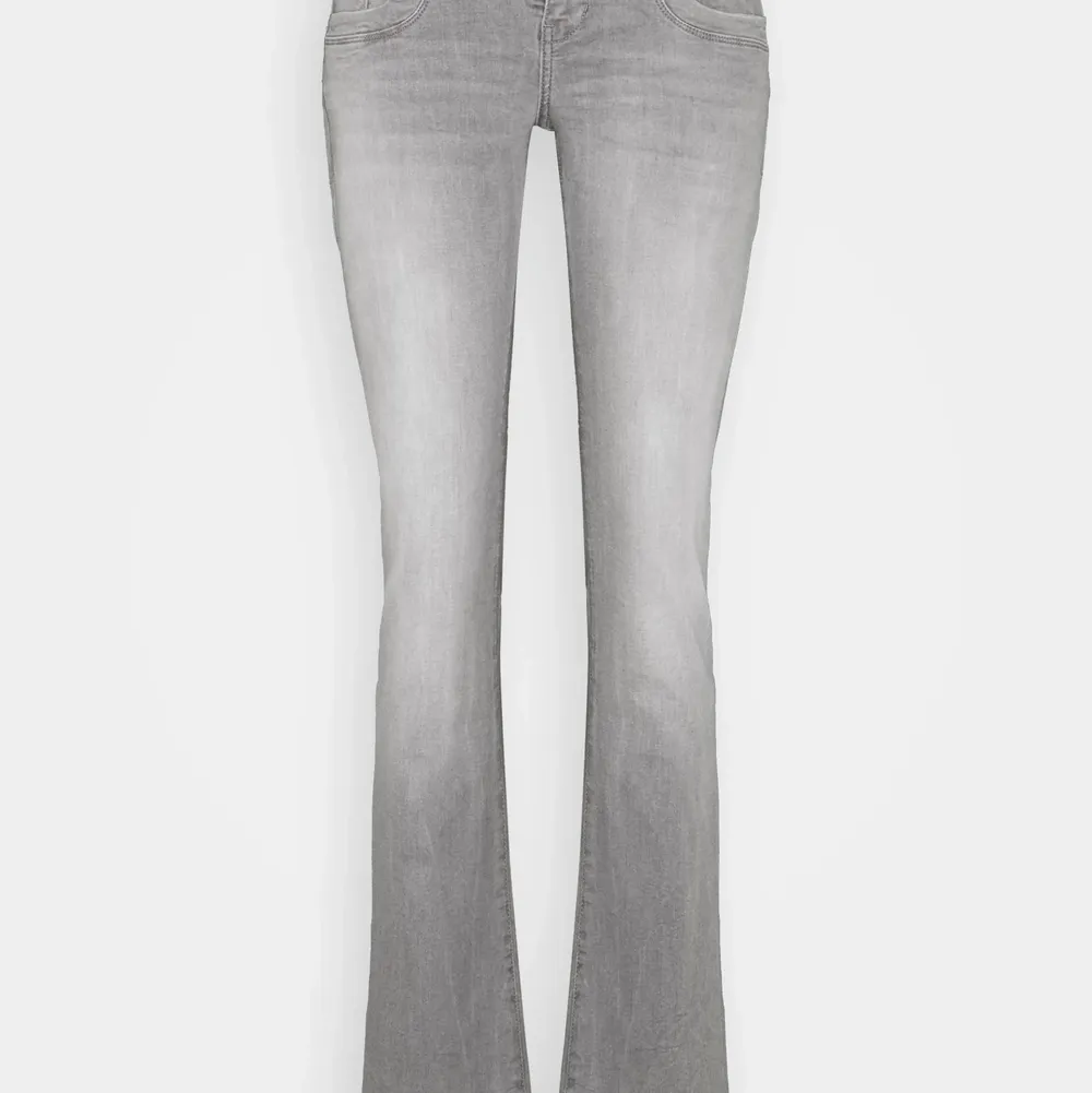 Intressekoll på dessa slutsålda jeans från ltb. Kontakta mig för fler bilder eller information!!. Jeans & Byxor.