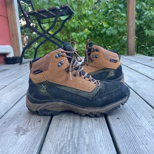 Haglöfs vandringskänga  - Riktigt bra känga för priset men för små för mig. Bra skick då jag bara gått med dem i några dagar! Nypris 1600kr