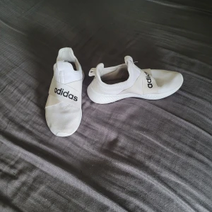 Skor - Adidas skor storek 38.