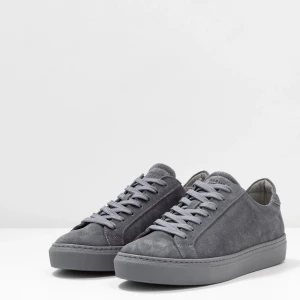 Garment project skor - Säljer garment project skor stl 44  Ingen skolåda men använda två gånger Nypris 1799 kr