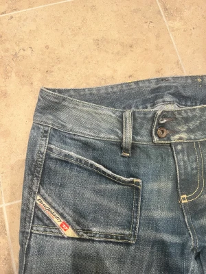 diesel jeans  - säljer de här super snygga diesel jeansen!💕 köpta på plick men var tyvärr för stora