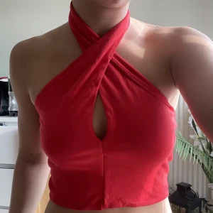 Rött linne - Superfint linne som inte används längre❤️