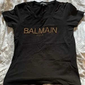 Balmain T-shirt - Endast testad 🖤