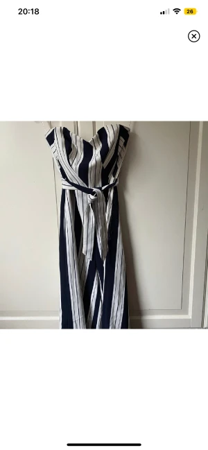 Jumpsuit - Jumpsuit storlek 32
