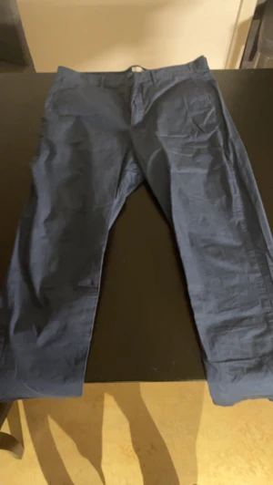 Blå chino/kostymbyxor - Blå Chino/kostymbyxor från H&M