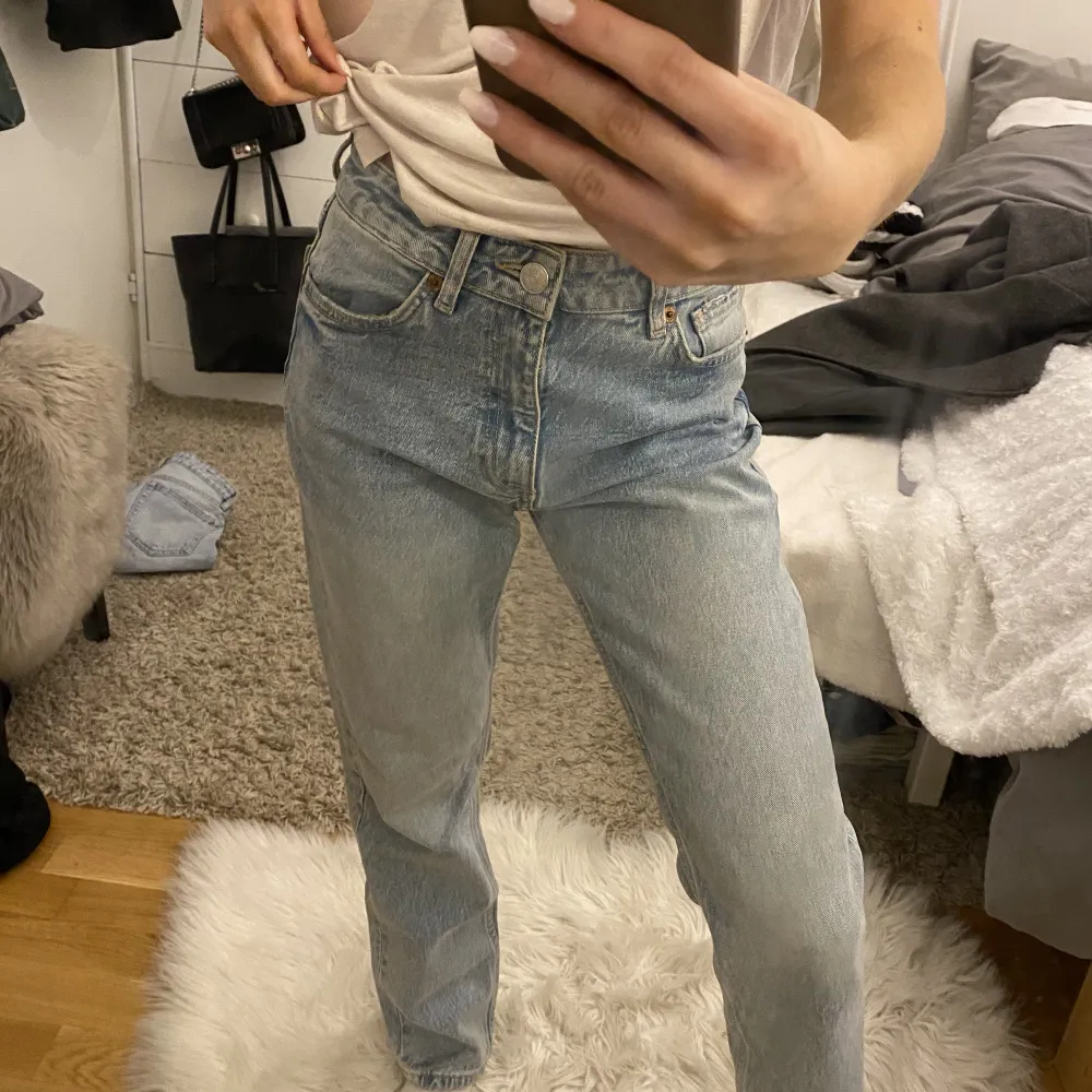 Blåa jeans från Zara! Nyskick. Jeans & Byxor.