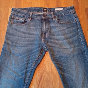 Hugo Boss Jeans  - Hugo Boss Jeans / Slim fit / Nyskick 