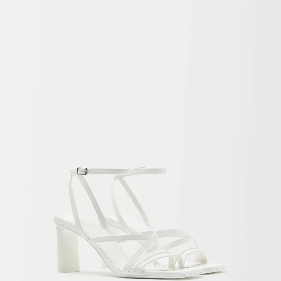 Vita klackskor  - 90