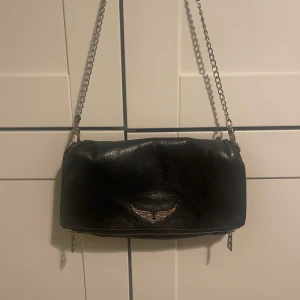 Zadig väska  - Säljer denna Zadig väska. Använd men i bra skick! Köparen står för frakt 