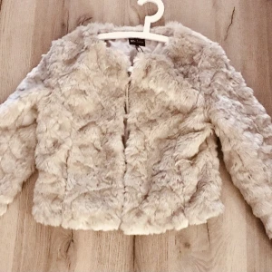 Chica london i strl M - Väldigt fint skick 