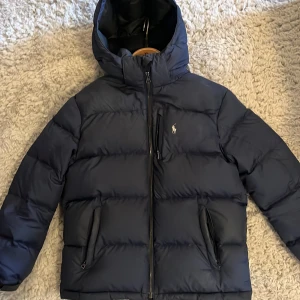 Jacka  - Vinterjacka från polo Ralph lauren barn storlek M(10-12) 150/76