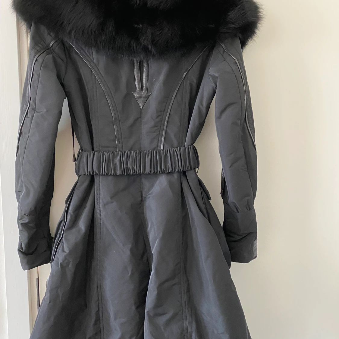 Svart äkta päls kappa, storlek 34 - 91