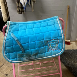 SCHABRAK!❤️ - Ett blått allround schabrak till salu!❤️ Använt många gånger därav smutsen! Men tvättas såklart innan postning!❤️