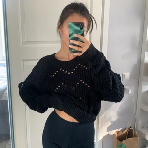 Tröja - Säljer då den inte kommer till användning. Kan mötas i Stockholm annars står köparen för frakt. 