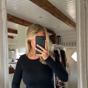 Hm - Svart tröja som är jätte fin men som tyvärr inte används längre! 