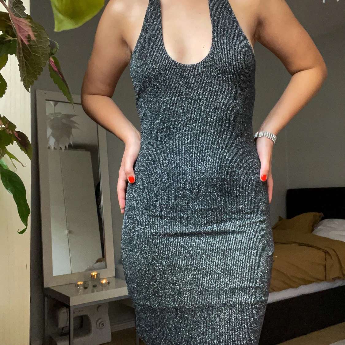 Glittrig festklänning - 90