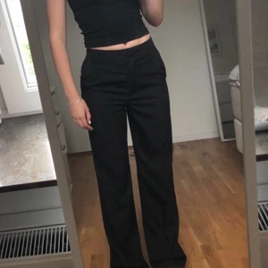 Kostymbyxor  - Mid waist kostymbyxor som bara är provade🤍 Storlek 36