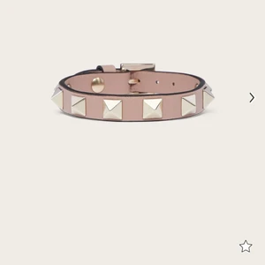valentino armband - inget slitage skriv för fler bilder pris kan diskuteras 