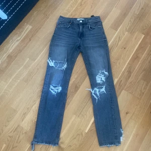 Jeans  - Jeans från Zara, i bra skick  Storlek 36