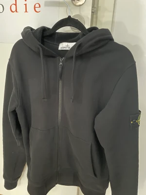 Stone island hoodie - Stone island zip hoodie, storlek S, Cond 10/10, Äkta!