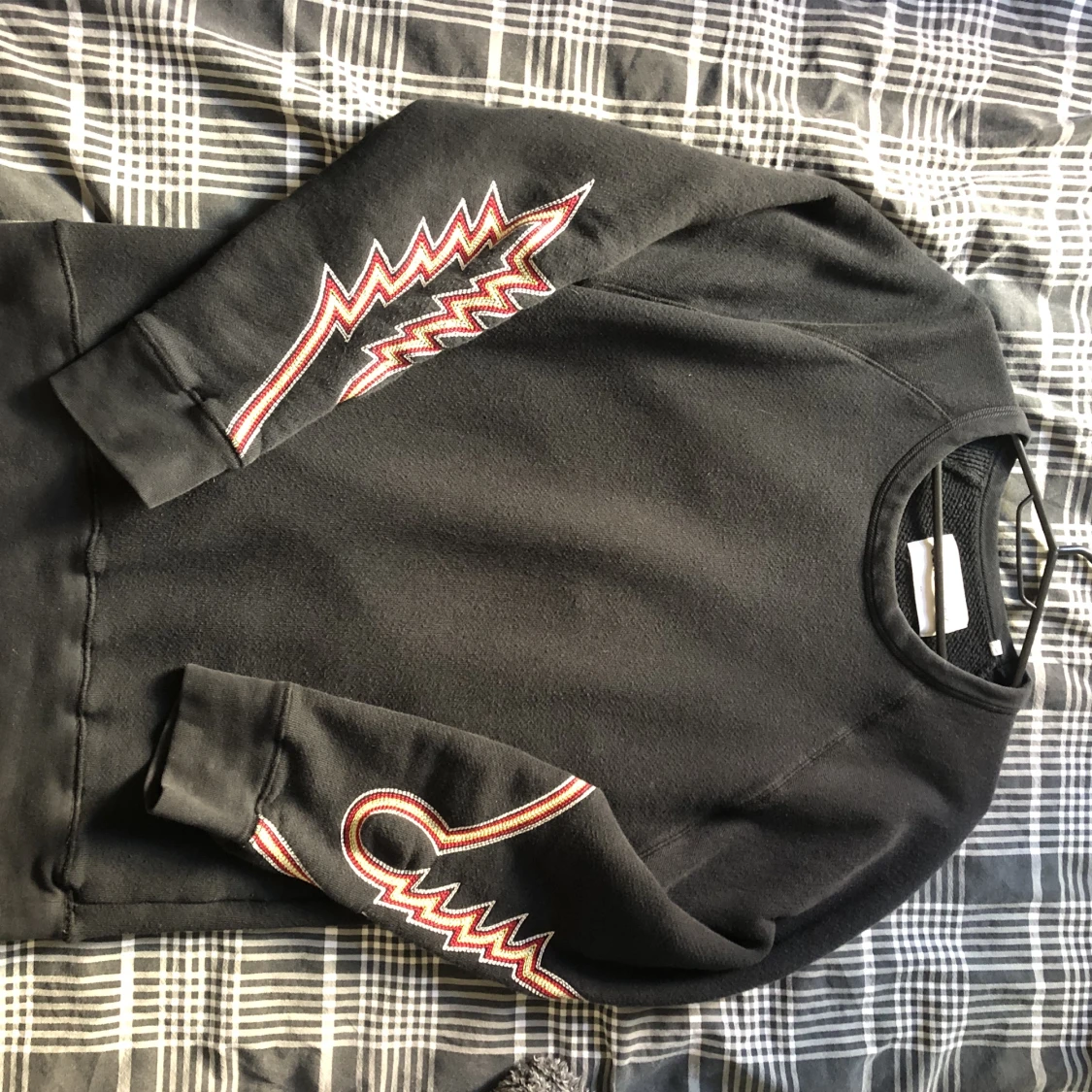 Our Legacy embroidered sweater ”black snake flame” - 90