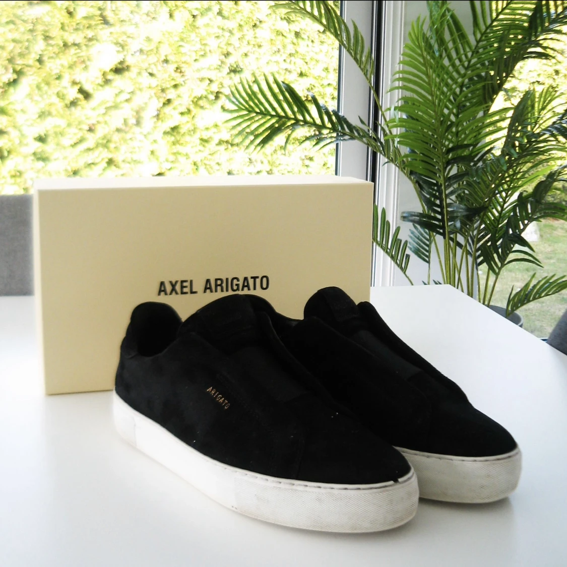 Axel Arigato Laceless
