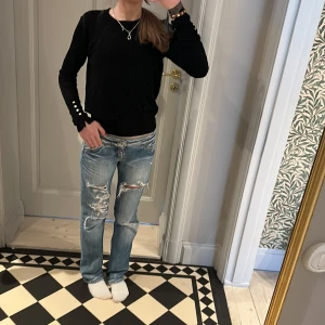 Zara tröja ❤️ - Säljer nu denna trendiga och snygga tröja från Zara. Den är super skön och sitter så bra. Ser inte använd ut💗