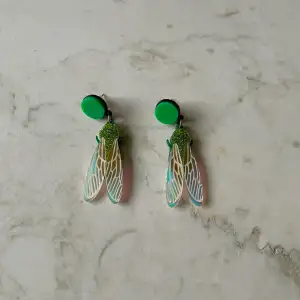 Vintage Bug Earrings in Bottega Green  Fun fairy style   gently worn 