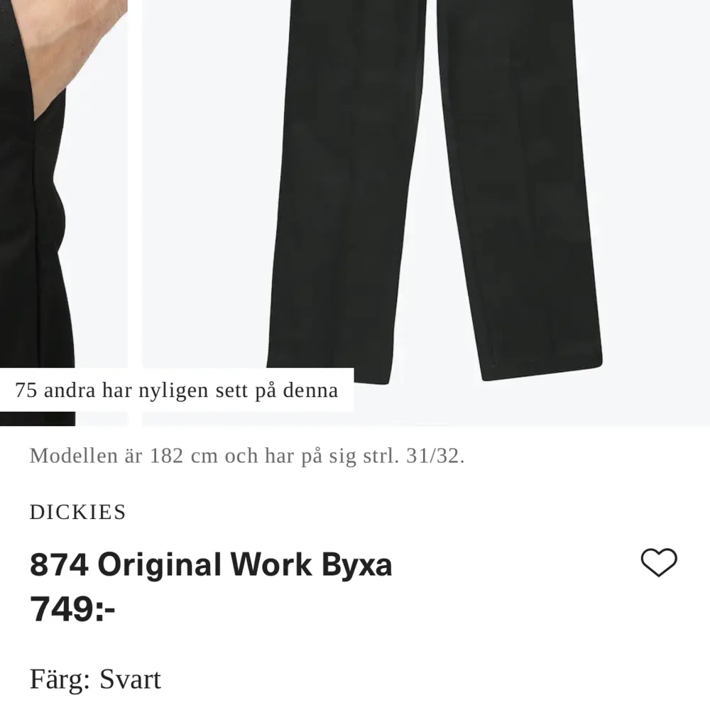 Säljer mina dickies i modellen 874 work pant! Otroligt sköna och snygga byxor, säljer då dem inte kommer till användning 💕storleken passar mig som är 163cm !. Jeans & Byxor.