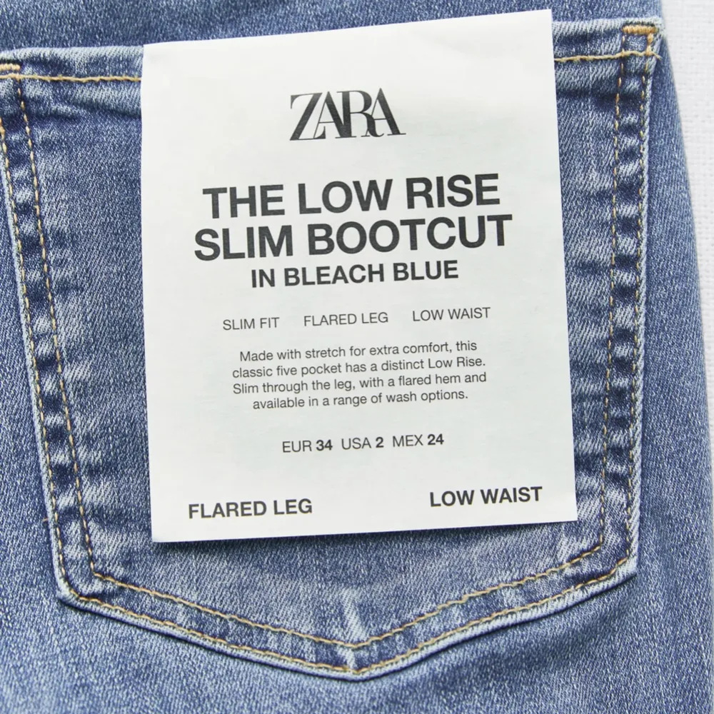 Säljer de populära zara Low Waist jeansen i färgen beach blue. Endast använda en gång  Stl 40 men passar en 38 också . Jeans & Byxor.