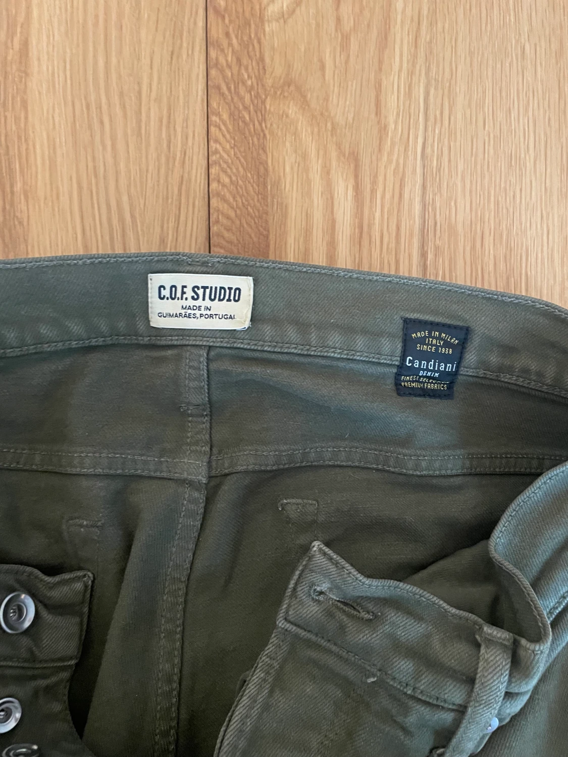 C.O.F Studio Jeans oliv - 91