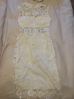 Klänning  - Storlek XS. Använd 1 gång på stundenten. 