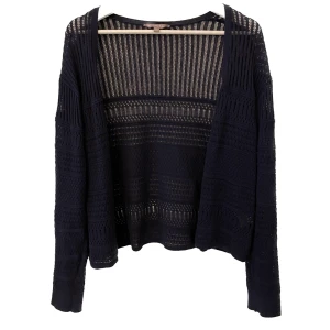 Mörkblå kofta - Fint mönster!